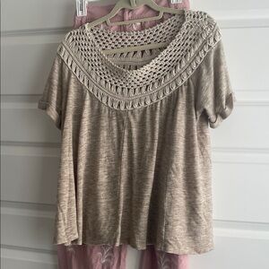 Gimmicks by BKE Taupe Crochet Accent Blouse